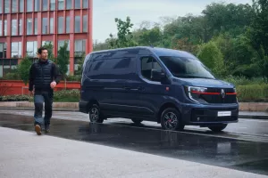 Renault Trucks Master Red EDITION Exclusive - parked van in Lyon Vaise (France)