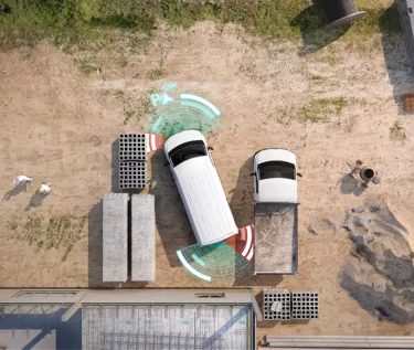 Renault Trucks Master using front and rear sensor for easier parking